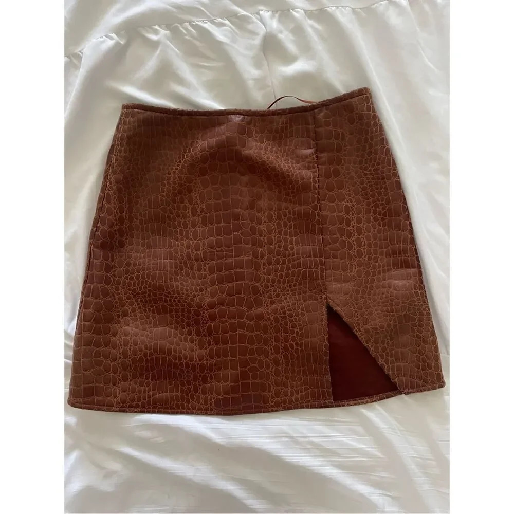 Motel Wren Mini Skirt In PU Croco Brown - Picture 7 of 11